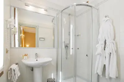 Bagno di Casa Savoia & Casa Jolanda