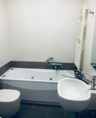 Bagno di Camera privata con bagno su appartamento condiviso
