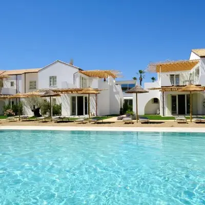 Les Maisons Apartments