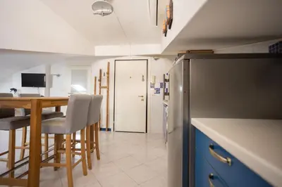 Cucina o angolo cottura di Aqua e Legno