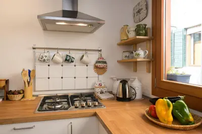 Cucina o angolo cottura di Ca'Filo' Venetian refuge in the Venetian district
