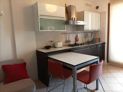 Cucina o angolo cottura di Venice Cove apartment 15mVenice -free park- near airport