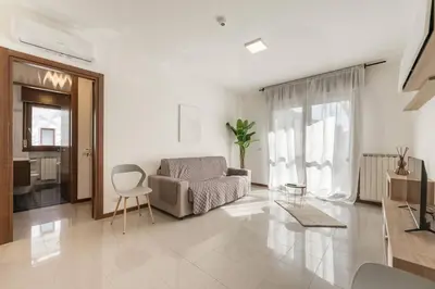 Area soggiorno di Unico Apt 4, 6 ospiti, parcheggio gratis, 10 minuti da Venezia