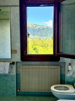 Bagno di Borgo Guardiani House
