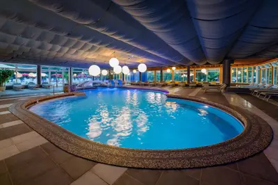 Piscina di Hotel Mioni Royal San o nelle vicinanze