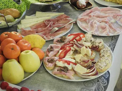Cibo presso l'hotel o nelle vicinanze