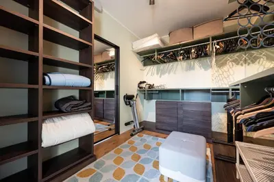 Letto o letti in una camera di GuestHost- Exclusive Villa with Private Garden