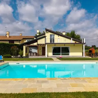 Villa Isabel - Venice Retreat with Pool