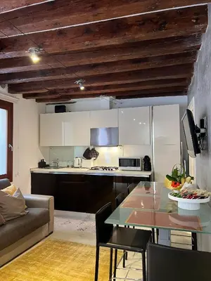 Cucina o angolo cottura di LN HOMES VENICE - Ca' Tiepolo