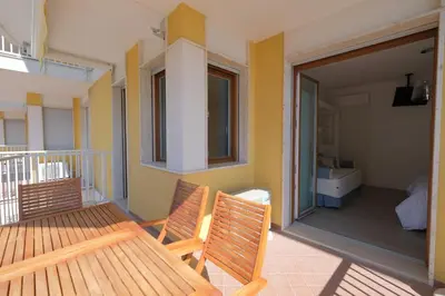 Balcone o terrazza di Panfilo Residence con piscina Fronte mare