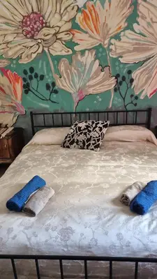 Letto o letti in una camera di Very central Artist rooms