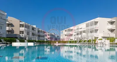 Piscina di Laguna Park - QUI VENDE Immobiliare - per solo Famiglie o nelle vicinanze