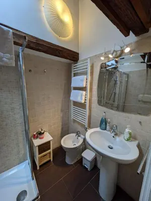 Bagno di Attico Sospiri