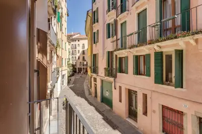 Il quartiere o una zona nella vicinanze dell'appartamento