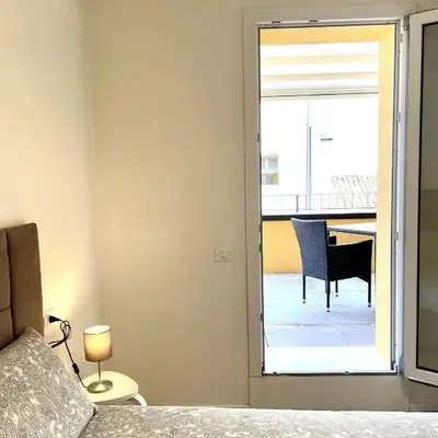 Elegant One-Bedroom Apartment with Private Terrace- steps from Basilica del Santo