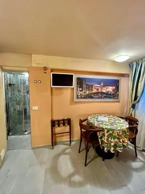 TV o dispositivi per l'intrattenimento presso San Marcuola - Central private room in Venice