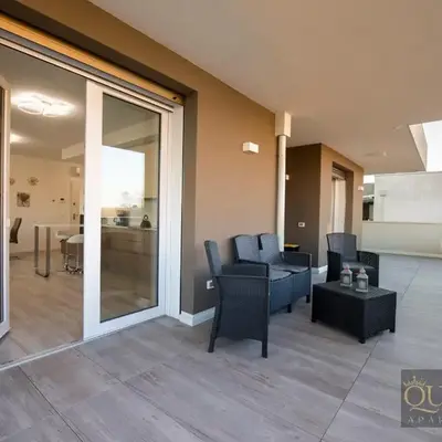 QUEEN HOME Luana
