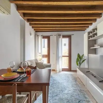 i-HOMES Pescaria Apartment