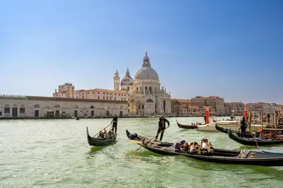 Vista sul fiume nelle vicinanze dell'appartamento