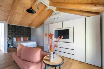 Area soggiorno di Molino 6 by WelcHome