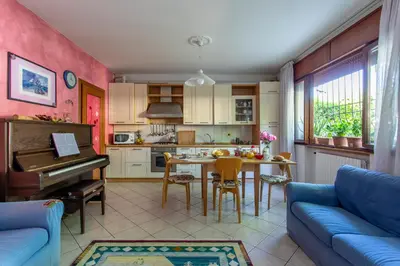 Cucina o angolo cottura di Quiet Location with Private Garden