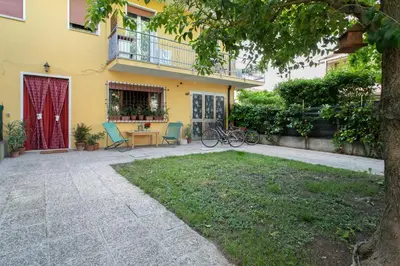 Giardino di Quiet Location with Private Garden