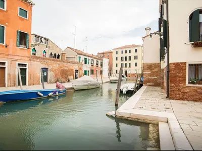 Vista sul fiume nelle vicinanze dell'appartamento