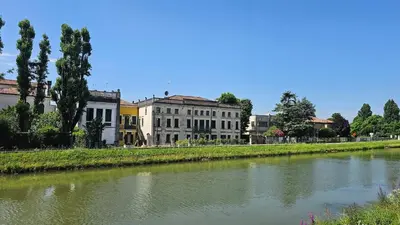 Vista sul fiume nelle vicinanze dell'appartamento