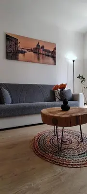 Area soggiorno di Modern Apartment 15-min-to-Venice