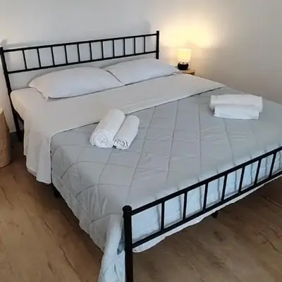 Modern Apartment 15-min-to-Venice