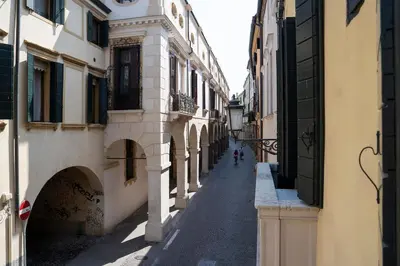 Il quartiere o una zona nella vicinanze dell'appartamento