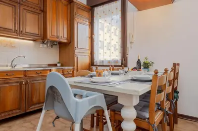 Cucina o angolo cottura di MarcoPoloAirport4-Parking-Wifi-Netflix-PrimeVideo