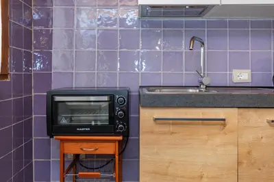 Cucina o angolo cottura di Charming One-Bedroom Apartment in Authentic Venice, Biennale Area