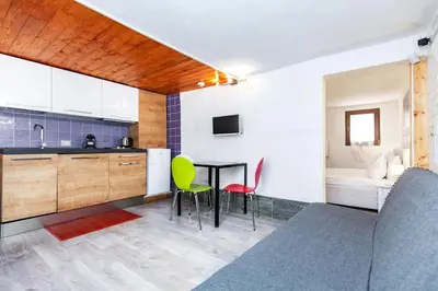 Cucina o angolo cottura di Charming One-Bedroom Apartment in Authentic Venice, Biennale Area