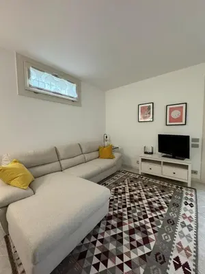 TV o dispositivi per l'intrattenimento presso Blue House - cozy ground floor apartment