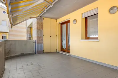 Planimetria di GuestHost - Comfortable & Bright Apartment Mestre