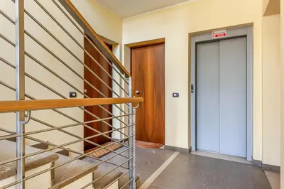 Planimetria di GuestHost - Comfortable & Bright Apartment Mestre