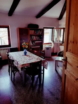 Area soggiorno di Large confortable Central balcony view