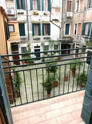 Balcone o terrazza di Tranquillo e confortevole nella Venezia più autentica