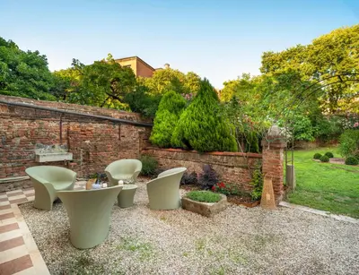 Giardino di Domus Carla with Garden R&R