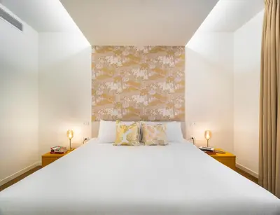 Letto o letti in una camera di Modern Apartment with View on San Giovanni e Paolo R&R