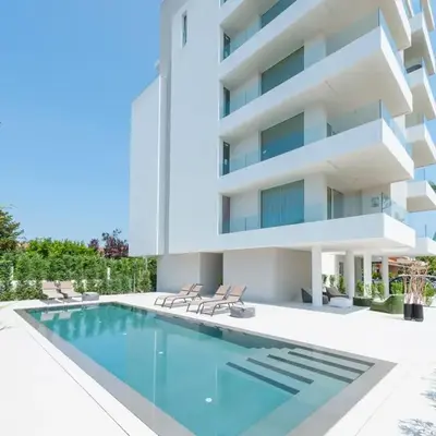 Attico 6 posti letto Zona Piazza Aurora 280m dal mare