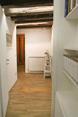 Biblioteca nell'appartamento