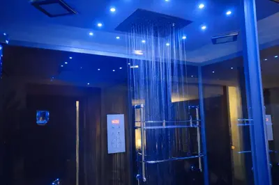 Bagno di Room Galileo Padova - Suite indipendente con doccia emozionale vicino Ospedale