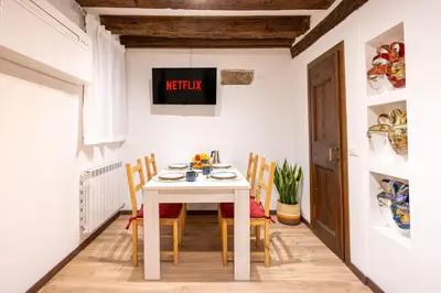 TV o dispositivi per l'intrattenimento presso 8 minuti a piedi da Piazza San Marco, centralissimo