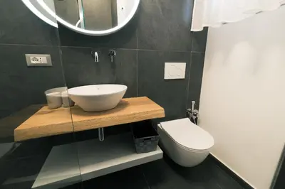 Bagno di Pool, private garden and beach in the city center