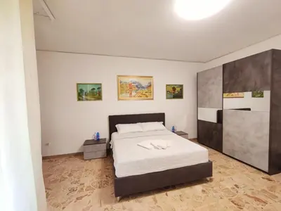 Letto o letti in una camera di Tarak palace Inn