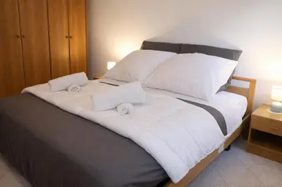 Letto o letti in una camera di Zen Accommodations , Canal view