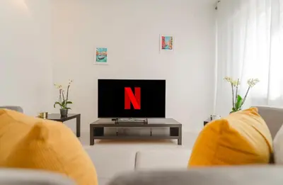 TV o dispositivi per l'intrattenimento presso Trilocale riammodernato vicino a Venezia & Riviera