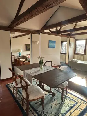 Area soggiorno di Incantevole Loft a Venezia
